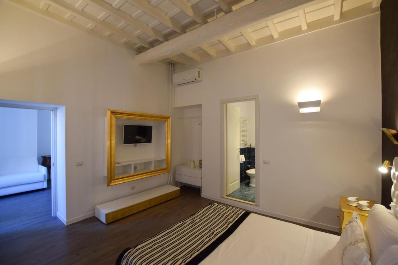 Navona Secret Stay Guest House Рим Екстериор снимка
