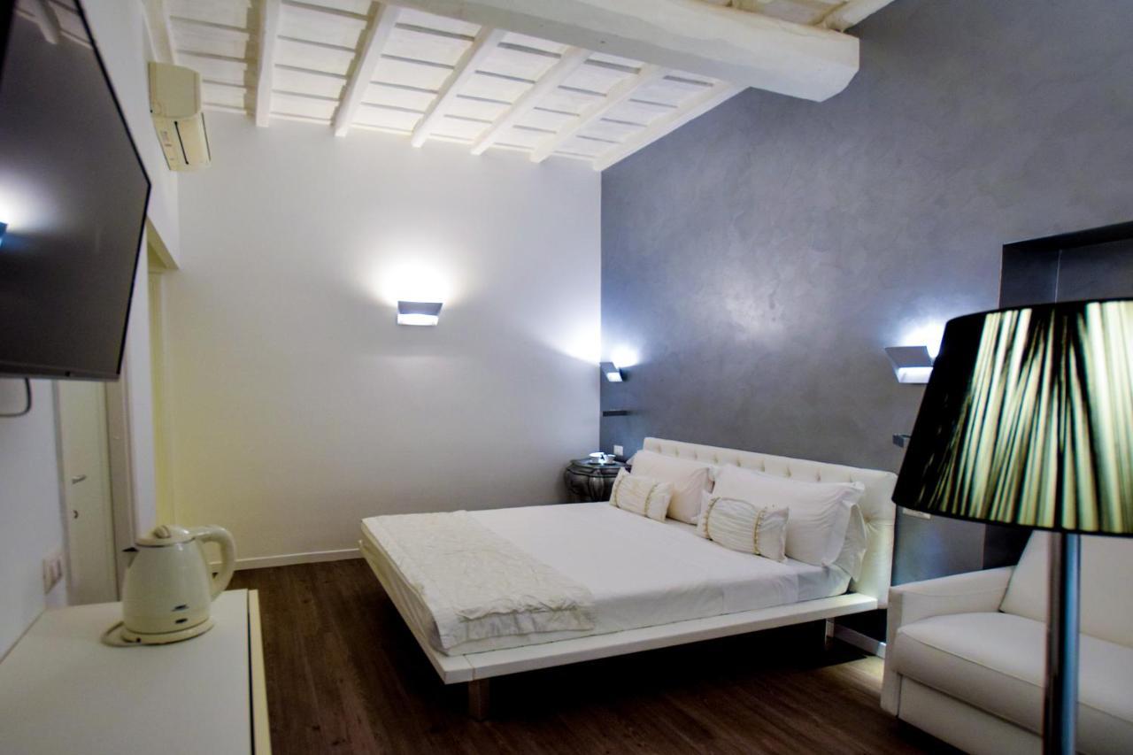 Navona Secret Stay Guest House Рим Екстериор снимка