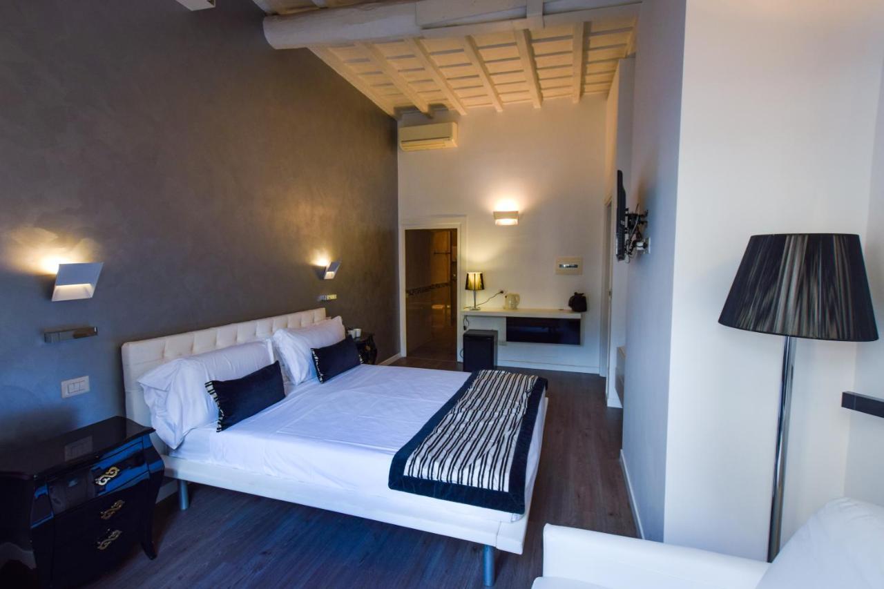 Navona Secret Stay Guest House Рим Екстериор снимка