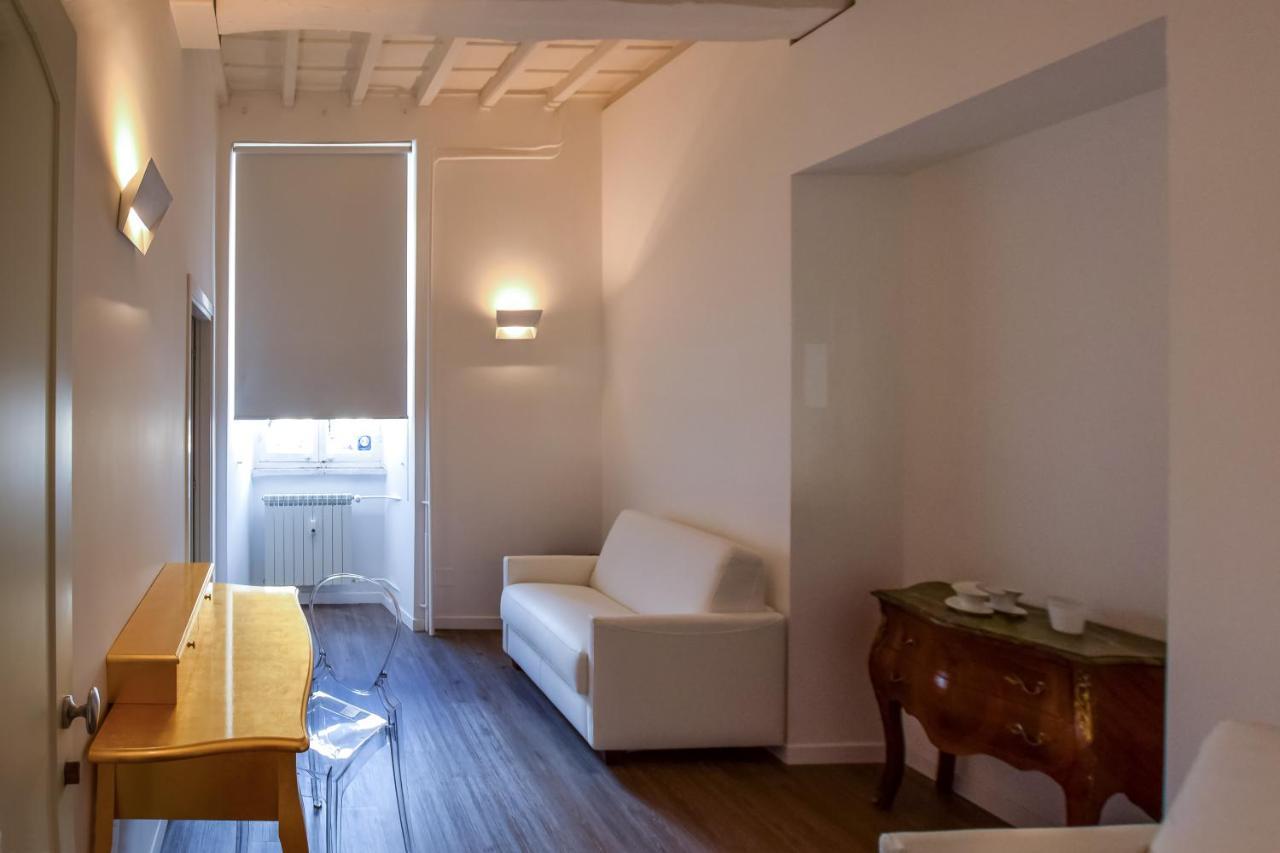 Navona Secret Stay Guest House Рим Екстериор снимка