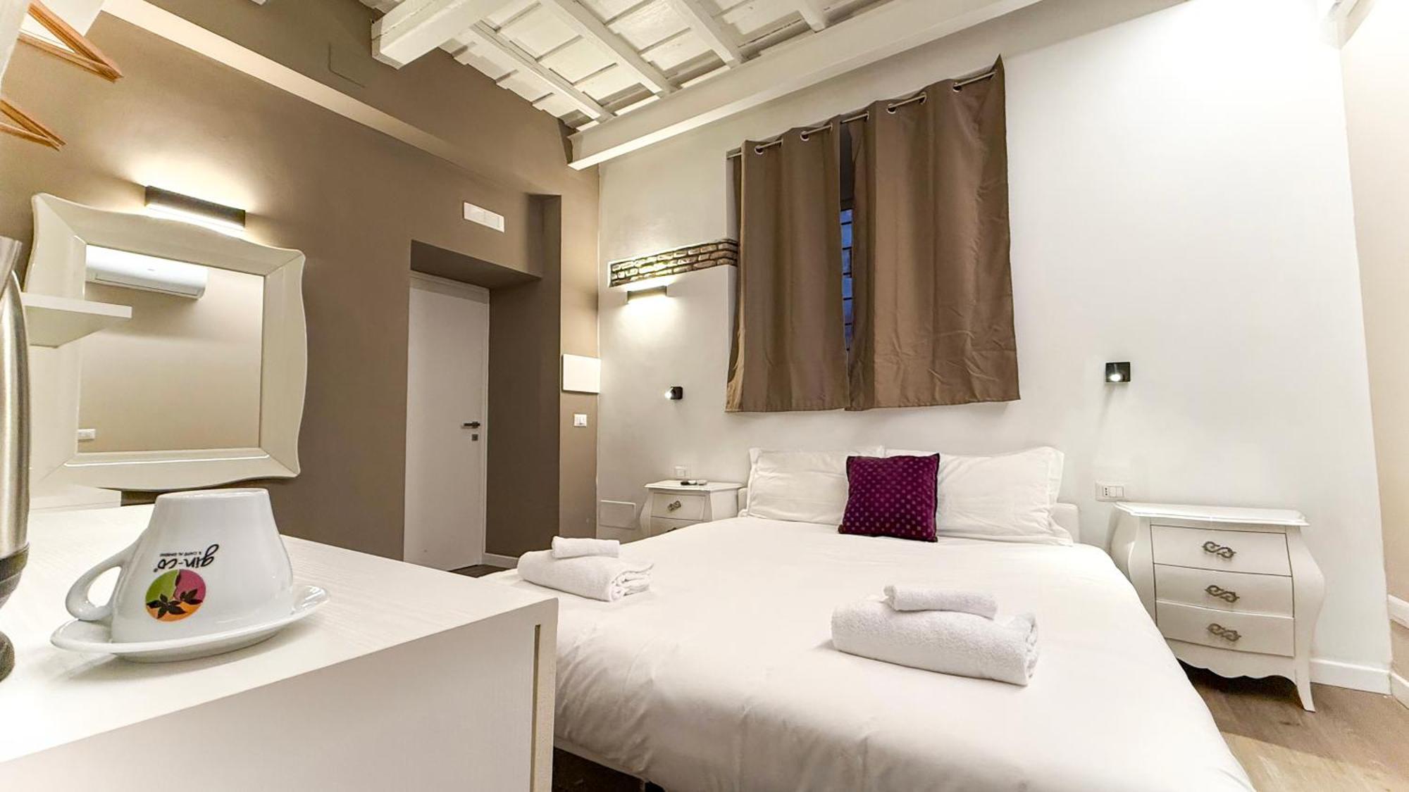 Navona Secret Stay Guest House Рим Екстериор снимка