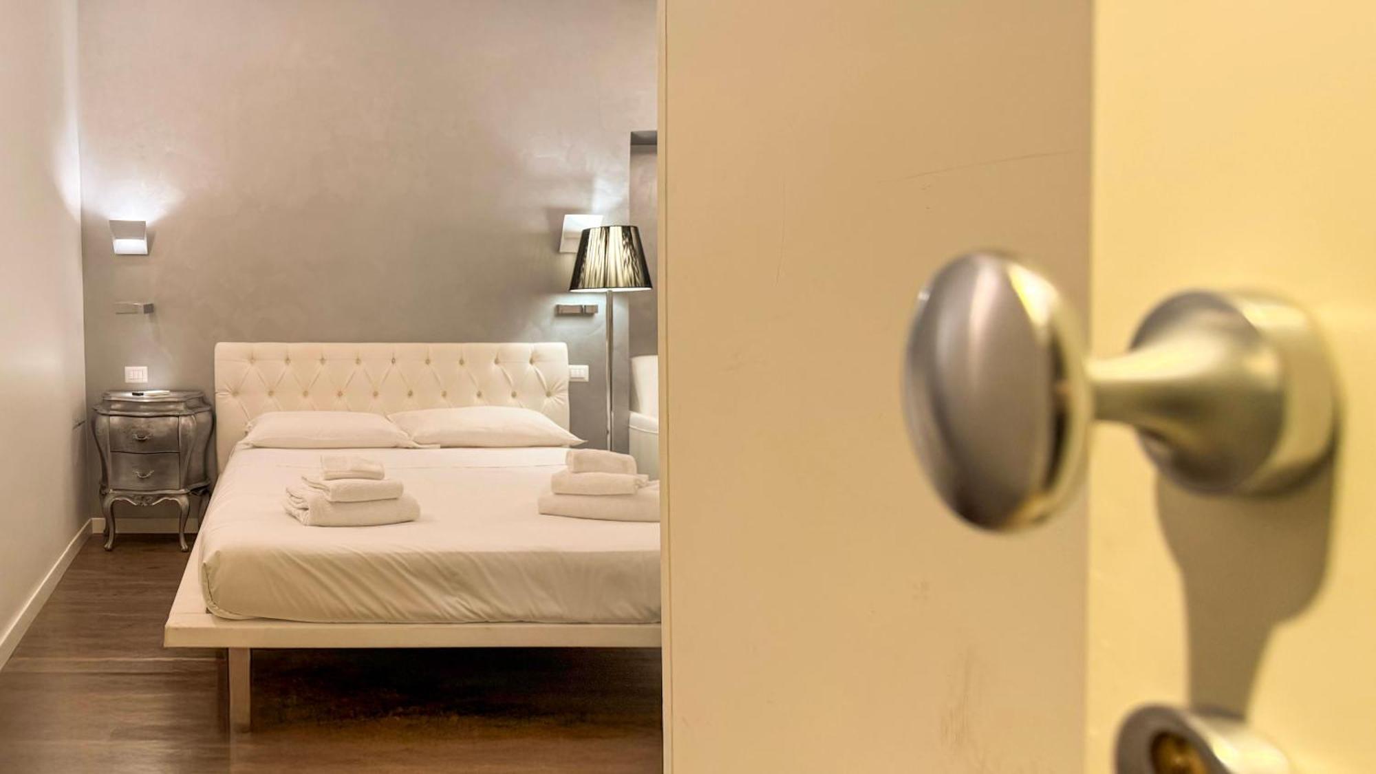 Navona Secret Stay Guest House Рим Екстериор снимка