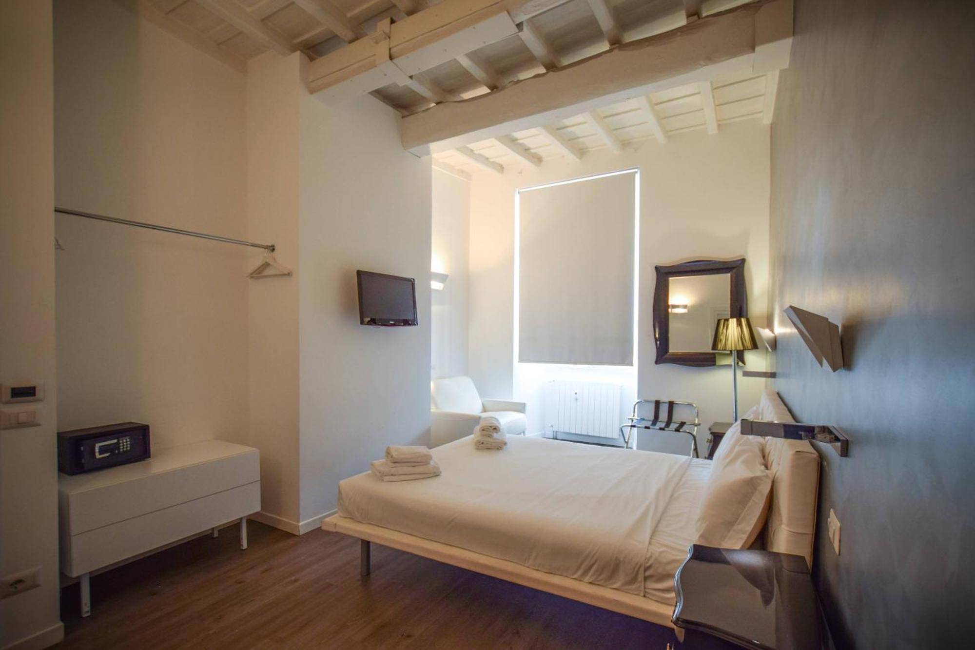 Navona Secret Stay Guest House Рим Екстериор снимка