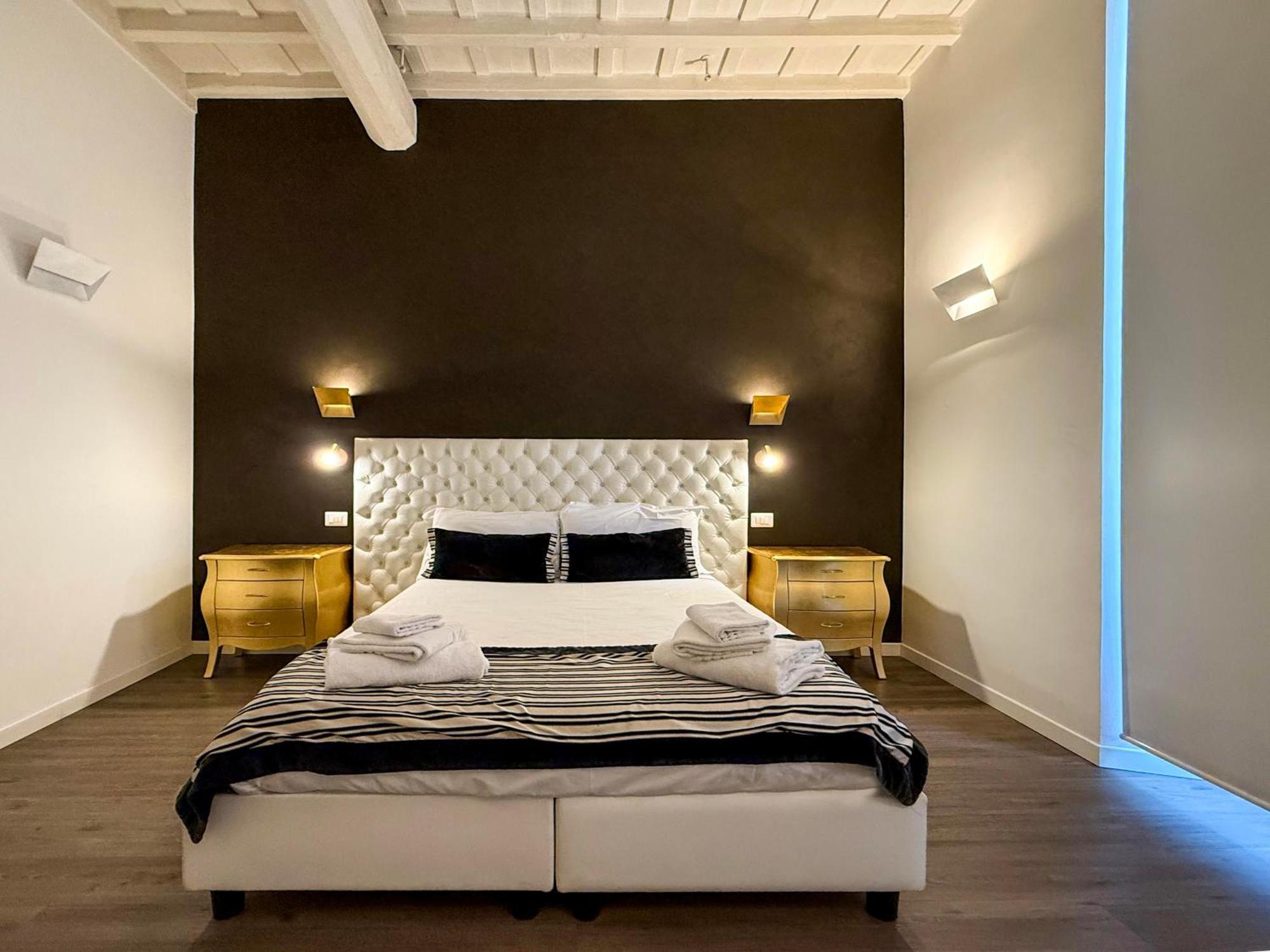 Navona Secret Stay Guest House Рим Екстериор снимка