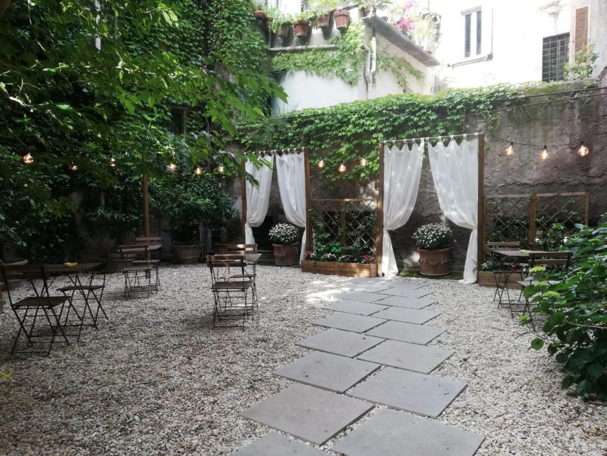 Navona Secret Stay Guest House Рим Екстериор снимка