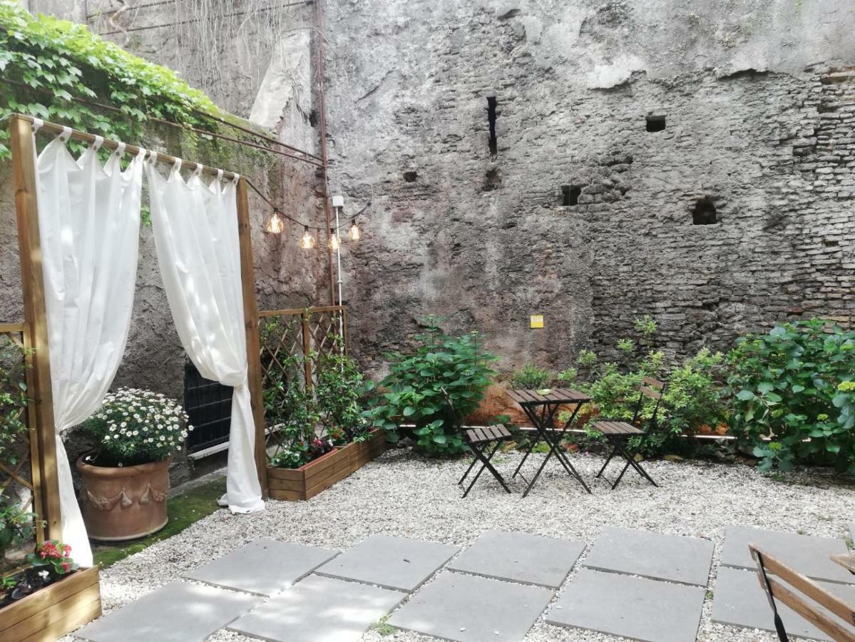 Navona Secret Stay Guest House Рим Екстериор снимка